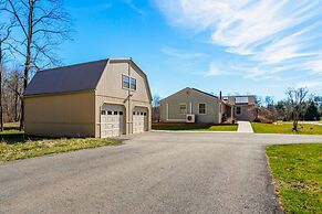 Private Pond Cozy Home Enjoy