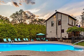 Family Fun Oasis Hot Tub Steam Room Pool Stream Firepit Games