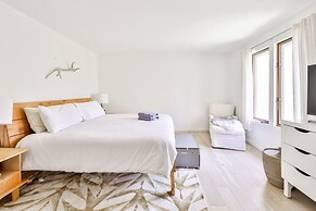 Hunter Mountain Ski House - Tesla Charger