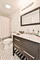 Hunter Mountain Ski House - Tesla Charger