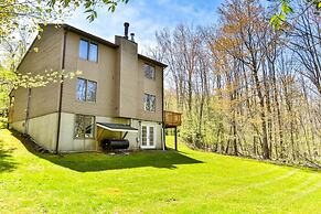 Hunter Mountain Ski House - Tesla Charger