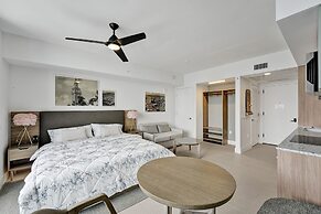 Downtown Studio w City Views