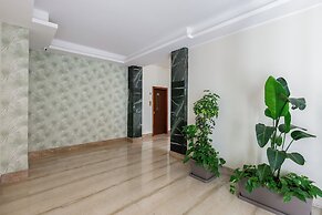 Cozy 2-Bedroom Flat with Balcony