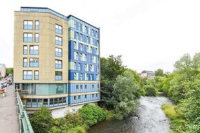 Student Only Gibson Street