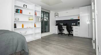 Student Only The Cube Ealing