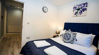 4-Bed 3-Bath Haven Perfect for 8 Guests