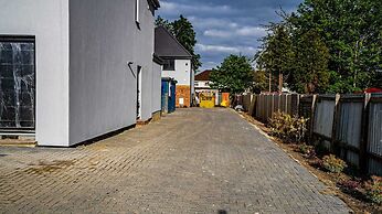 4-Bed 3-Bath Haven Perfect for 8 Guests