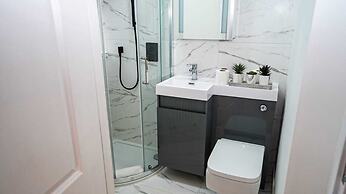 4-Bed 3-Bath Haven Perfect for 8 Guests