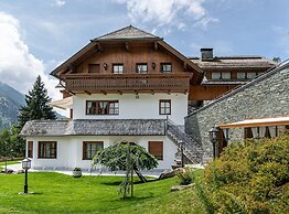 Bad Kleinkirchheim Lush and Spacious Villa With Indoor Pool and Wellne