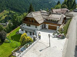 Bad Kleinkirchheim Lush and Spacious Villa With Indoor Pool and Wellne
