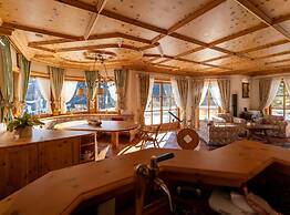 Bad Kleinkirchheim Lush and Spacious Villa With Indoor Pool and Wellne