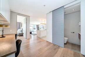 Deluxe Luxury 2 Bedroom Apartment, Seapoint