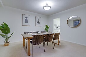 Modern Apt Near Airport in Cystal City