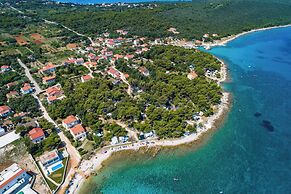 Room-caravan Near the sea 4