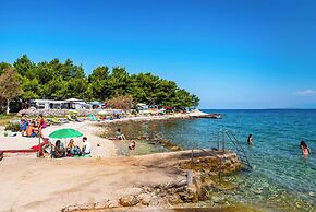 Room-caravan Near the sea 4