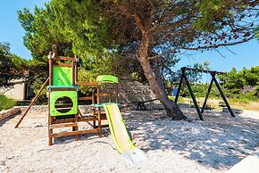 Room-caravan Near the sea 4