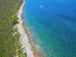 Room-caravan Near the sea 4