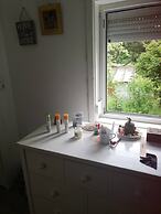 Room-charming Vienna Retreat With Garden