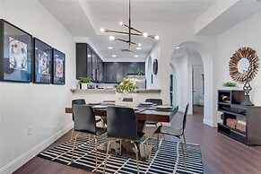 3 bed - Private Oasis - Completley Immaculate