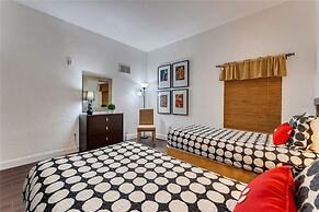 3 bed - Private Oasis - Completley Immaculate