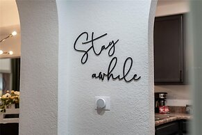 3 bed - Private Oasis - Completley Immaculate