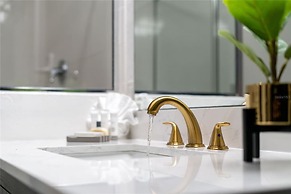 3 bed - Private Oasis - Completley Immaculate