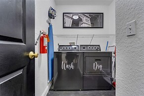 3 bed - Private Oasis - Completley Immaculate