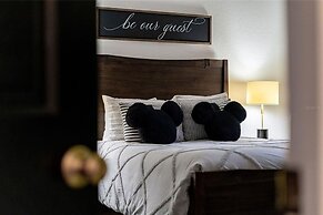 3 bed - Private Oasis - Completley Immaculate