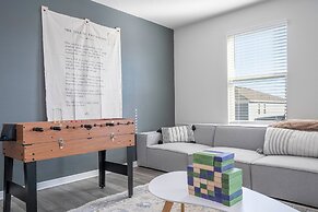 New Garage Theater - 2 Free Bottles of Wine