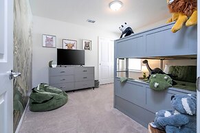 New Garage Theater - 2 Free Bottles of Wine