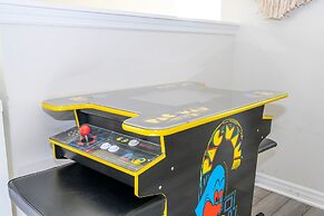 New Garage Theater - 2 Free Bottles of Wine