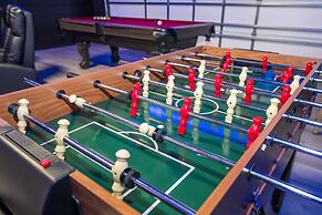 New Garage Theater - 2 Free Bottles of Wine