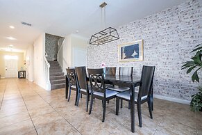 Free Pool Heat if you Stay in the Month of November