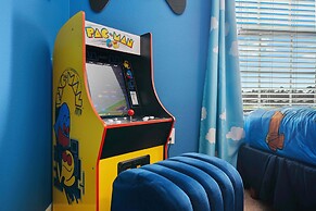 Welcome to Your Luxury Moana Villa