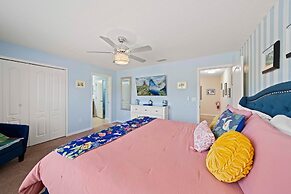 Welcome to Your Luxury Moana Villa