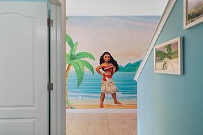 Welcome to Your Luxury Moana Villa