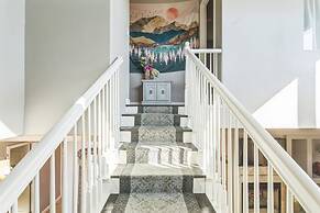 Beautiful Sunsets at 3BR Villa in Reno