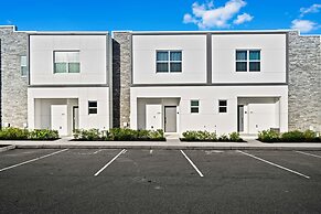 4 Bed Private Family Villa