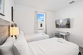 4 Bed Private Family Villa