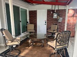 Luxurious Gem Near Disney Workspace Movie Room