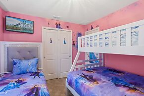 Brand New 5 bed Villa in Windsor Cay