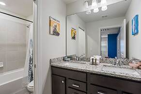 Brand New 5 bed Villa in Windsor Cay