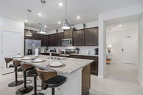 Brand New 5 bed Villa in Windsor Cay