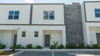 Brand new 4 Bed With Loft Villa for all