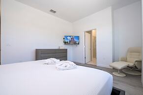 Brand new 4 Bed With Loft Villa for all