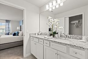 Free Pool Heat if you Stay in the Month of November