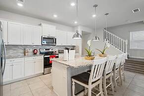 Free Pool Heat if you Stay in the Month of November