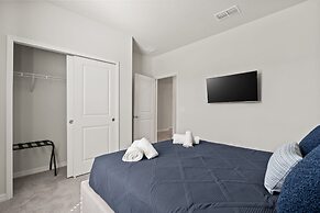 Free Pool Heat if you Stay in the Month of November