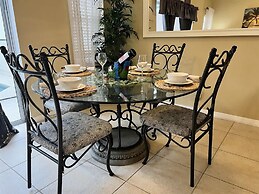 Private Pool Workspace Near All Attractions