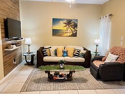 Private Pool Workspace Near All Attractions